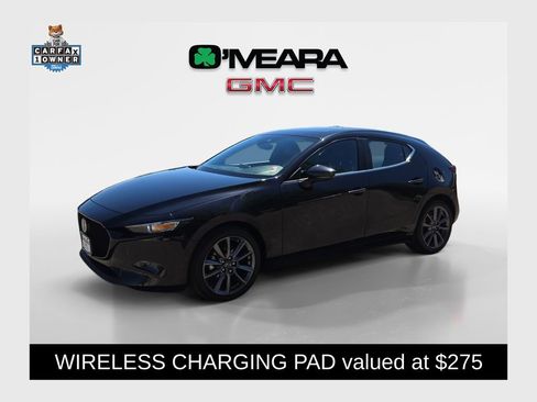 Used 2022 MAZDA MAZDA3 s FWD image 1