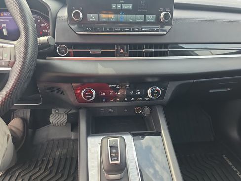 Used 2023 Mitsubishi Outlander SEL 40th Anniversary image 18