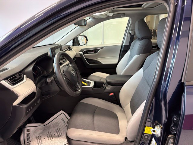 Used 2022 Toyota RAV4 XLE w/ Convenience Package AWD/4WD image 12