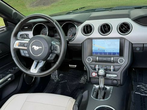 Used 2015 Ford Mustang GT Premium RWD image 30