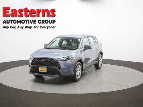 Used 2025 Toyota Corolla Cross L FWD image 47