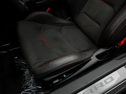 Used 2022 Chevrolet Camaro ZL1 RWD image 36