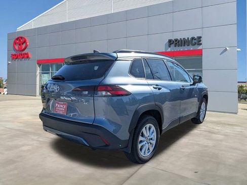New 2026 Toyota Corolla Cross LE FWD image 4
