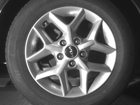 Used 2025 Kia Soul LX w/ LX Technology Package FWD image 15