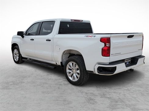 Used 2022 Chevrolet Silverado 1500 Custom image 7