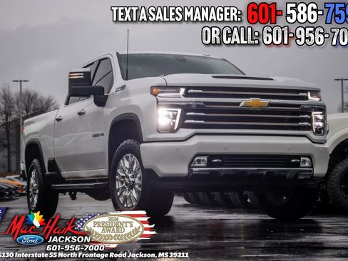 Used 2022 Chevrolet Silverado 2500 High Country image 1