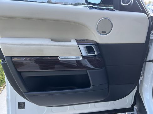 Used 2017 Land Rover Range Rover Supercharged image 15