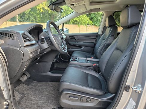Certified 2025 Honda Odyssey EX-L image 9