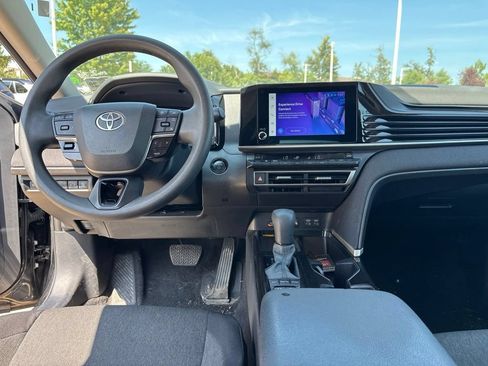 Used 2025 Toyota Camry LE FWD image 22