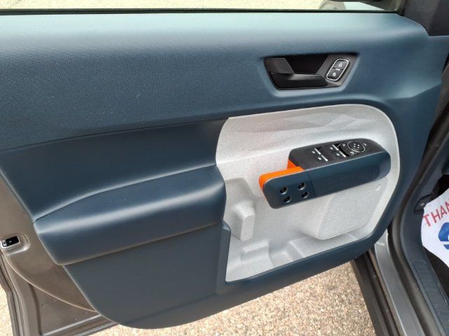 Certified 2022 Ford Maverick XLT FWD image 11
