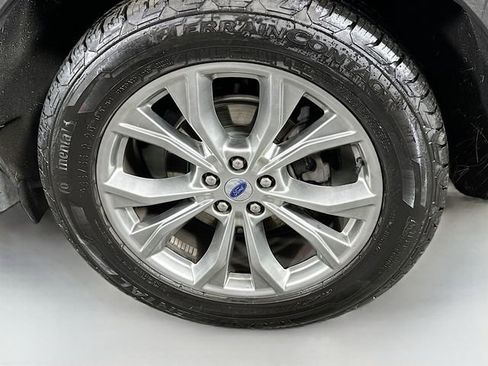 Used 2020 Ford Explorer Limited image 31