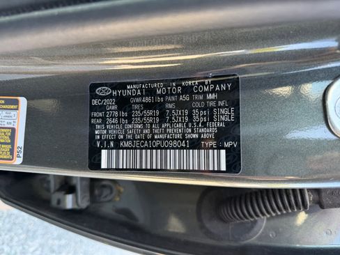 Used 2023 Hyundai Tucson Limited AWD/4WD image 16