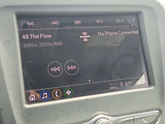 Used 2023 Chevrolet Equinox LS FWD image 27