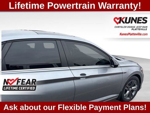 Used 2021 Volkswagen Jetta R-Line image 11