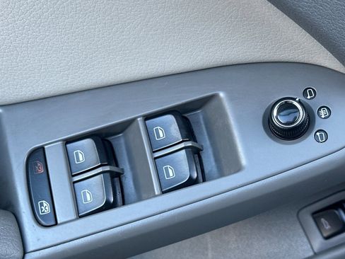 Used 2011 Audi A4 2.0T Premium Plus image 12