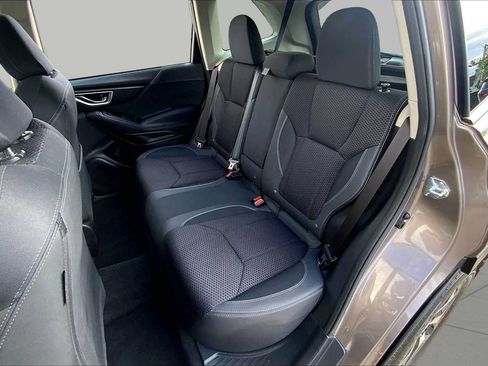 Used 2024 Subaru Forester Premium AWD/4WD image 21