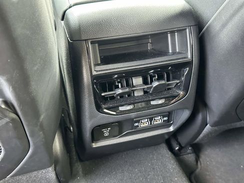 Used 2024 Jeep Grand Cherokee Altitude AWD/4WD image 12