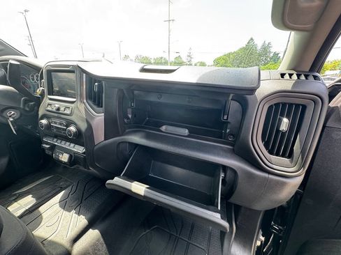 Used 2022 Chevrolet Silverado 2500 Custom w/ Custom Value Package AWD/4WD image 28