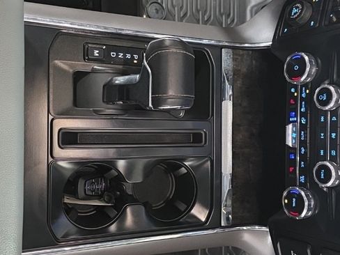 Used 2023 Ford F150 Lariat w/ Trailer Tow Package image 25