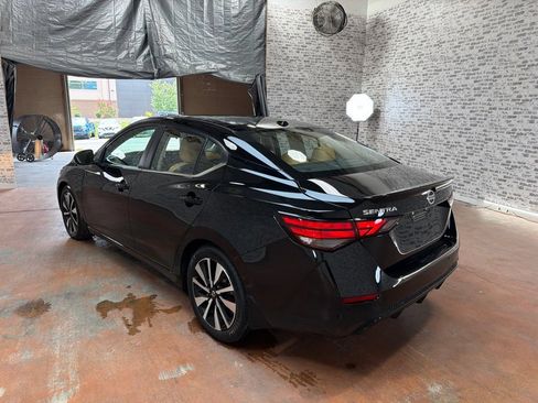 Used 2023 Nissan Sentra SV w/ SV Premium Package FWD image 5