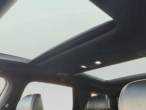 Used 2024 Hyundai Palisade Calligraphy image 4