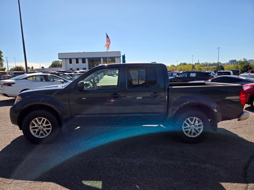 Used 2019 Nissan Frontier SV AWD/4WD image 6