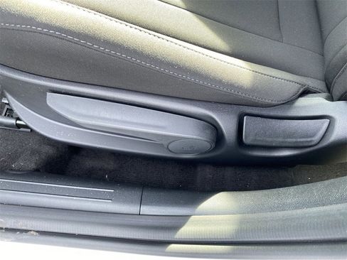 New 2025 Hyundai Elantra SEL image 12