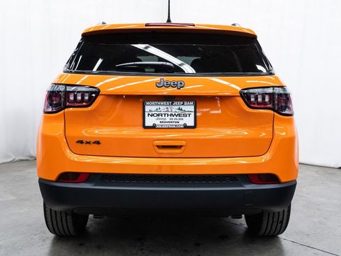 Used 2026 Jeep Compass Latitude image 5