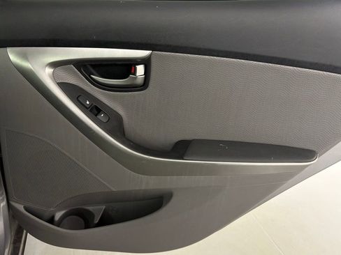 Used 2013 Hyundai Elantra Limited w/ Technology Pkg FWD image 36