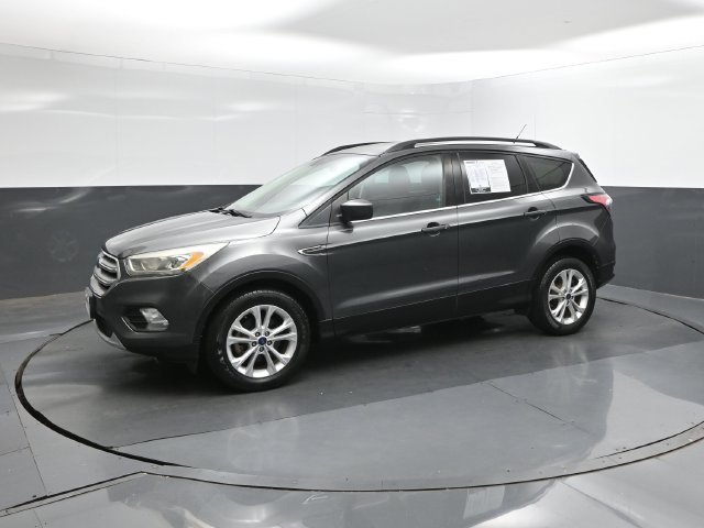 Used 2017 Ford Escape SE w/ Equipment Group 201A FWD image 29