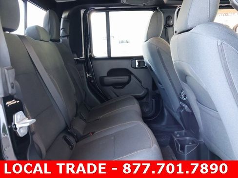 Used 2025 Jeep Gladiator Willys image 17