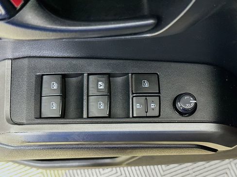 Used 2020 Toyota Tacoma SR5 image 20