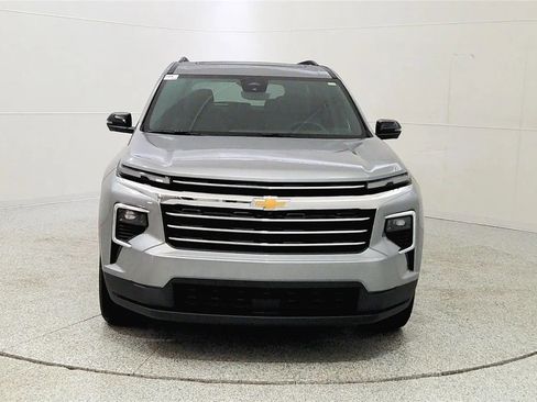 New 2026 Chevrolet Traverse LT w/ Sun and Wheel Package image 2