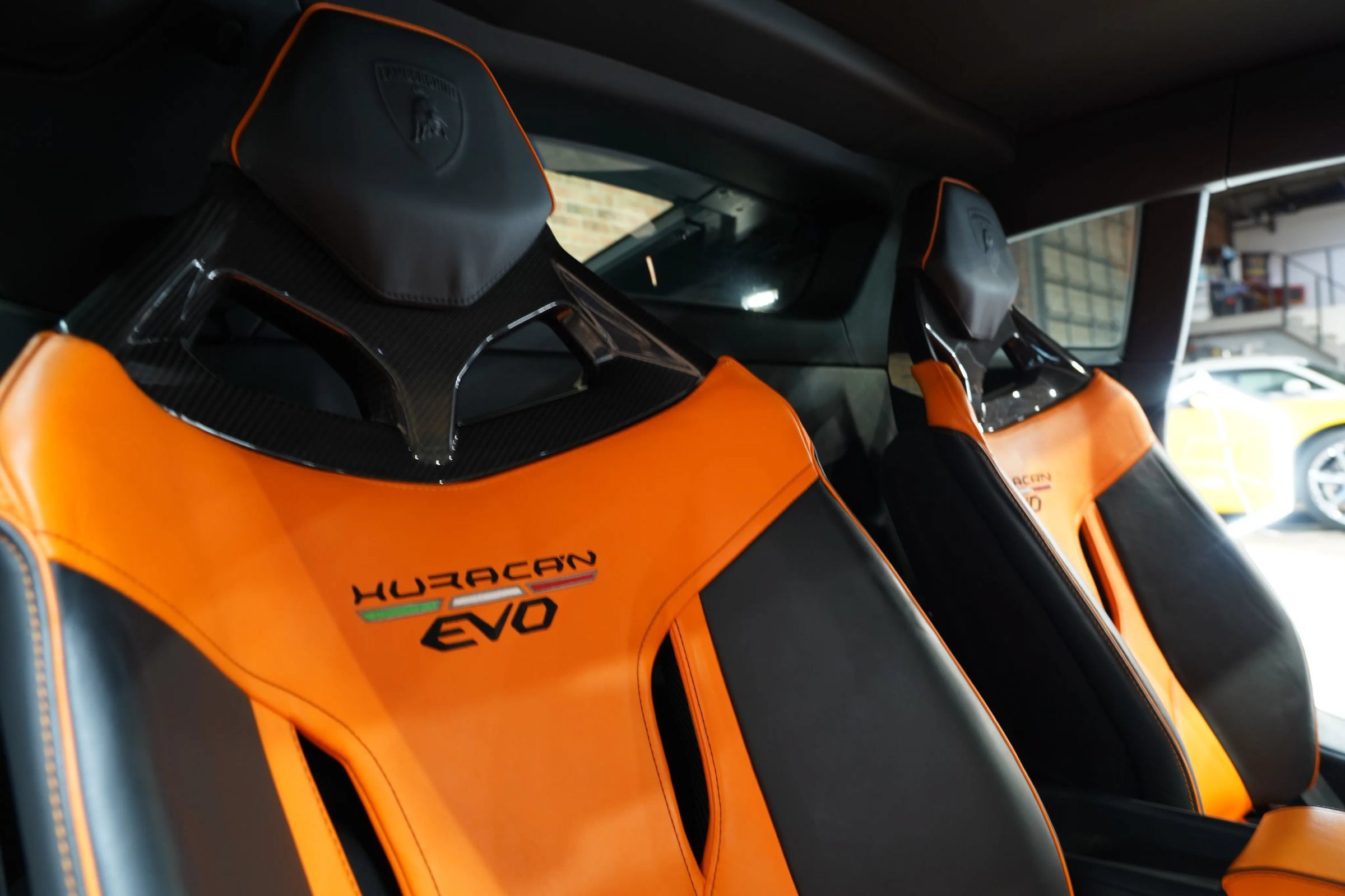 Used 2020 Lamborghini Huracan EVO RWD image 58
