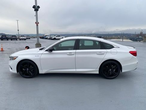 Used 2022 Honda Accord Sport image 9