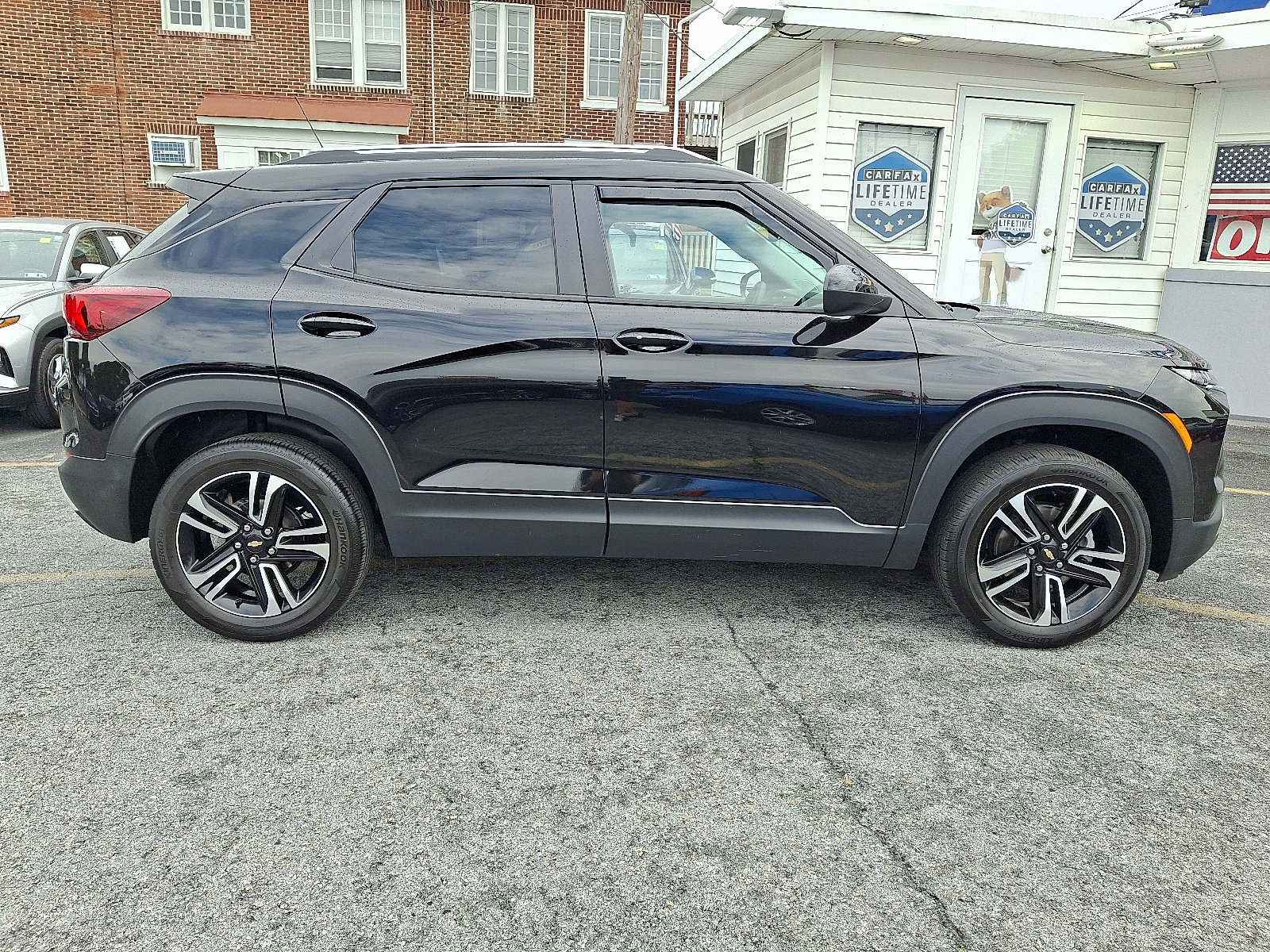 Used 2025 Chevrolet TrailBlazer LT AWD/4WD image 5