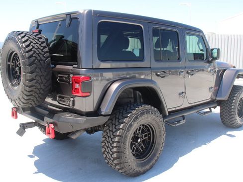 Used 2019 Jeep Wrangler Unlimited Rubicon AWD/4WD image 3