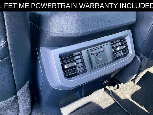 Used 2024 Ford F250 Lariat AWD/4WD image 30