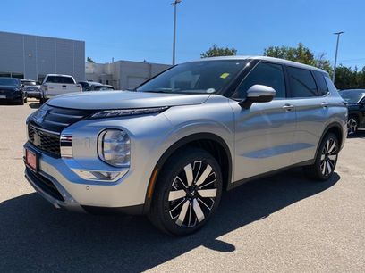 New 2026 Mitsubishi Outlander SE