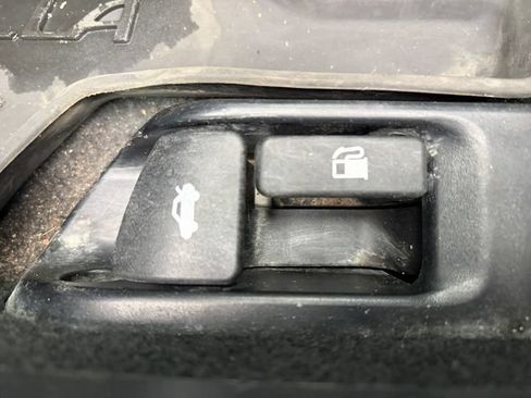 Used 2024 Toyota Corolla LE FWD image 24