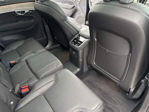 New 2026 Volvo XC90 T8 Ultra w/ Protection Package Premier AWD/4WD image 46