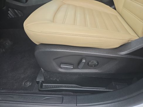 Certified 2022 Ford Edge SEL w/ Convenience Package image 12