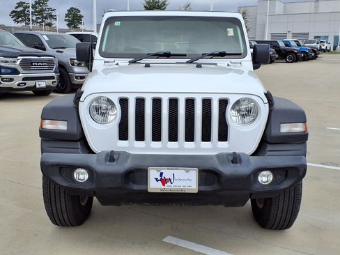Used 2021 Jeep Wrangler Unlimited Sport w/ Cold Weather Group image 3