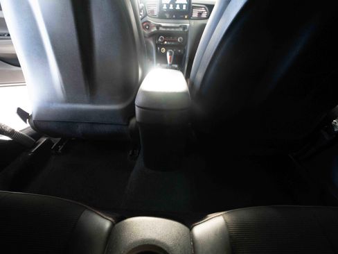 Used 2019 Hyundai Veloster 2.0 Premium image 22