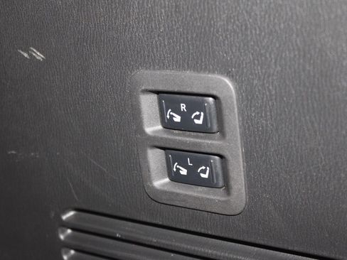 Used 2020 Nissan Armada Platinum w/ Captain's Chairs Package image 47