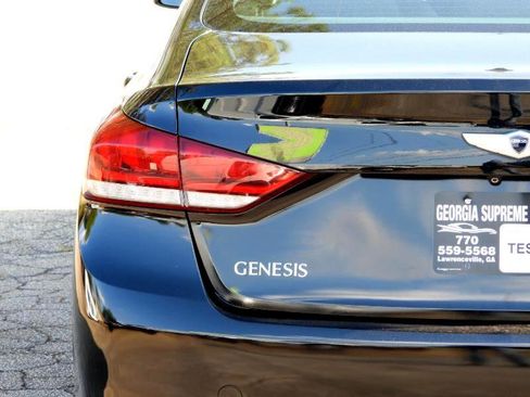 Used 2015 Hyundai Genesis 3.8 image 16