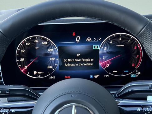 Certified 2026 Mercedes-Benz GLS 450 4MATIC image 33