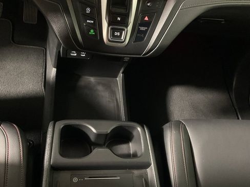 Used 2025 Honda Odyssey Sport-L image 28