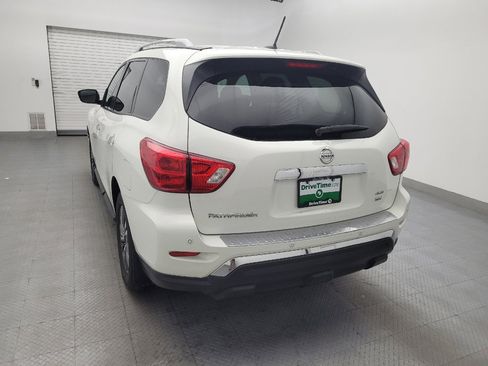 Used 2017 Nissan Pathfinder SV AWD/4WD image 6