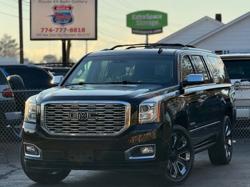 Used 2019 GMC Yukon XL Denali w/ Denali Ultimate Package image 1